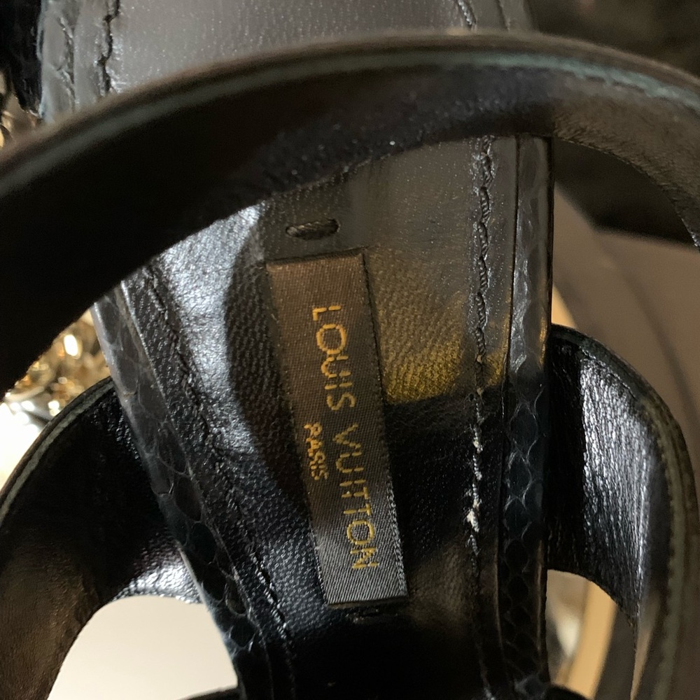 GUC💝Louis Vuitton studded sandals. - Picture 15 of 17